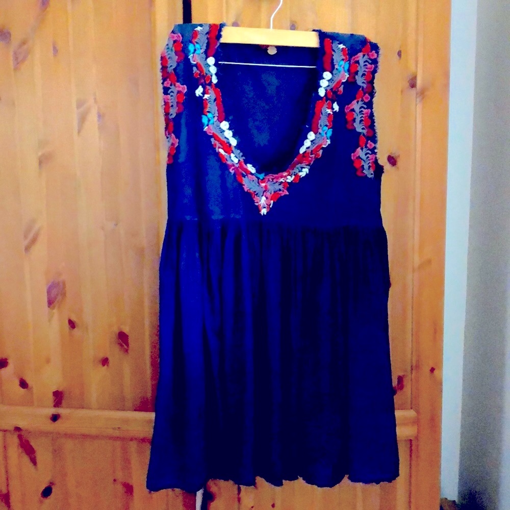 Free People One sheer embroidered tunic neck L
